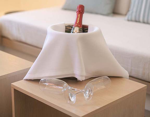 Classic suite at the Petali village hotel in Sifnos