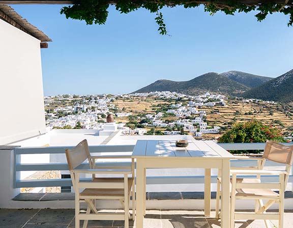 Μεγάλη βεράντα με θέα στη θάλασσα